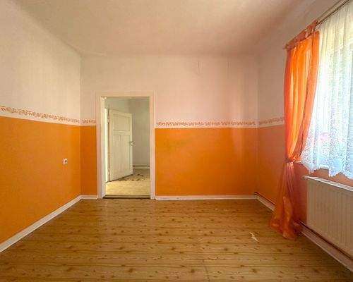 Wohnzimmer OG mit Blick auf Schlafzimmer