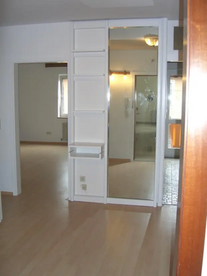 Essdiele und Übergang zum Wohnflur