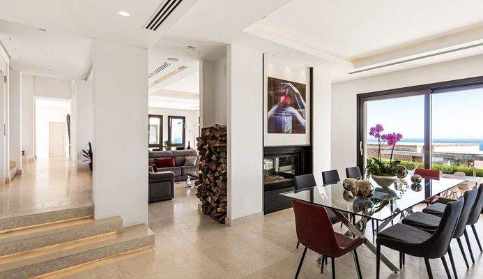 Photo: Villa in Marbella East