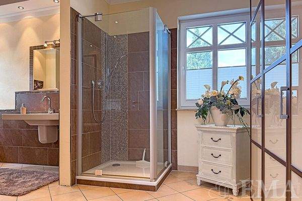 Masterbad mit Dusche