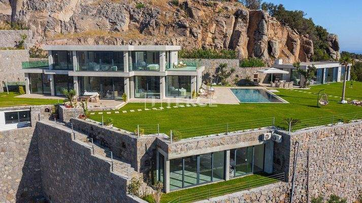 Sea View Houses with Private Beach in Bodrum Mugla