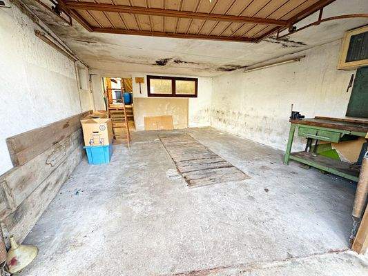 Garage mit Grube