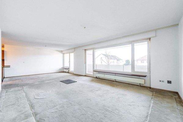 Wohn- und Esszimmer aktueller Zustand