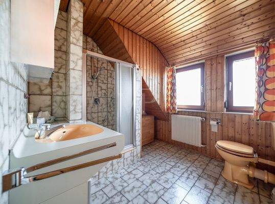 1. Dachgeschoss - Badezimmer