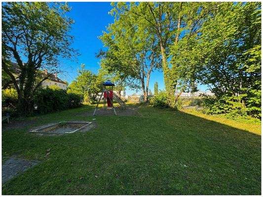 Auch für Familien mit Kindern bestens geeignet dank Spielplatz und Gemeinschaftsgarten