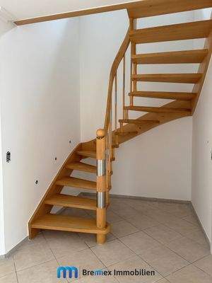 Treppe zum Obergeschoss