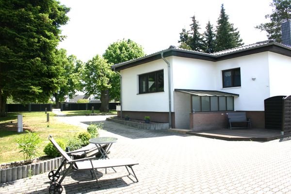 Haus von schräg hinten