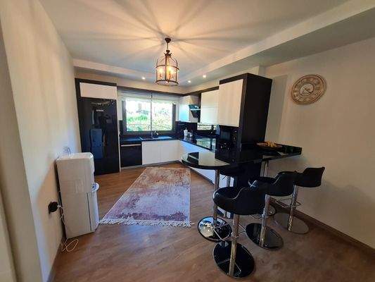 WhatsApp Image 2023-03-06 at 10.33.36 (2).jpeg