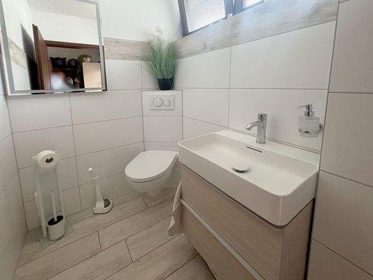 separates WC
