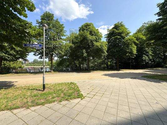 Bereich vor dem Haus