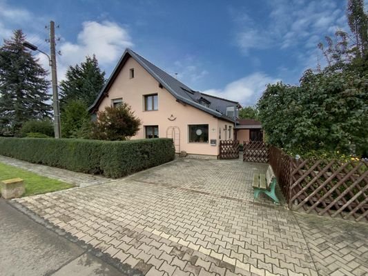 Straßenansicht