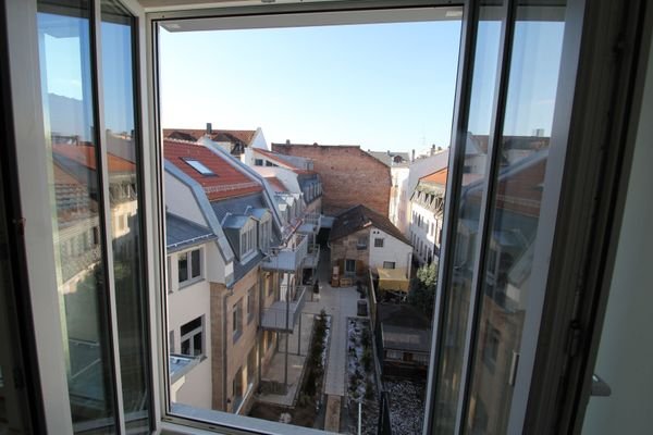 Blick zum charmanten Innenhof