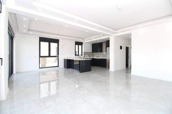 Spacious Detached House with Garden in Belek Antalya