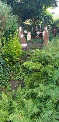 idyllischer Pflanzenbewuchs.jpg