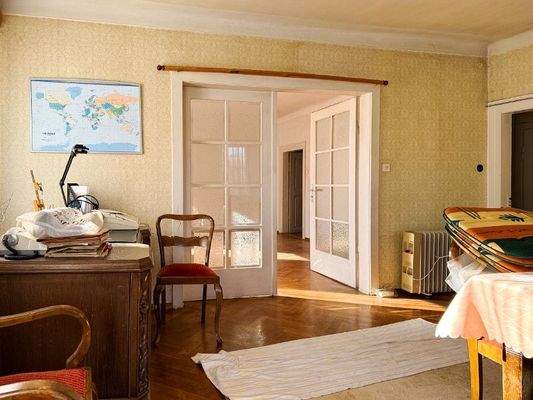 Sanierungsbedürftiges OG (1)