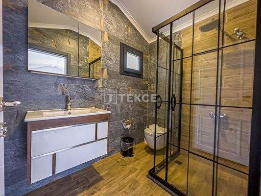 Private Pool 4-bedroom Villa in Nature in Fethiye