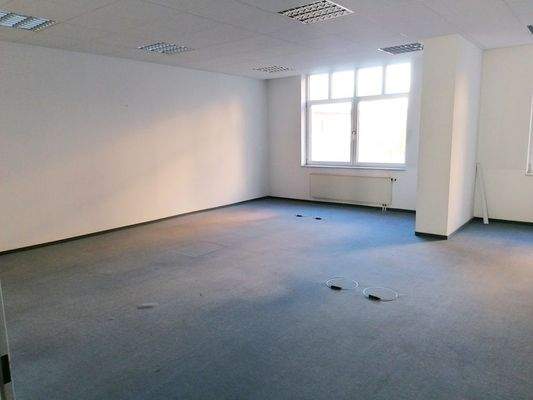 Raum 2 (NEUER BODEN WIRD VERLEGT)