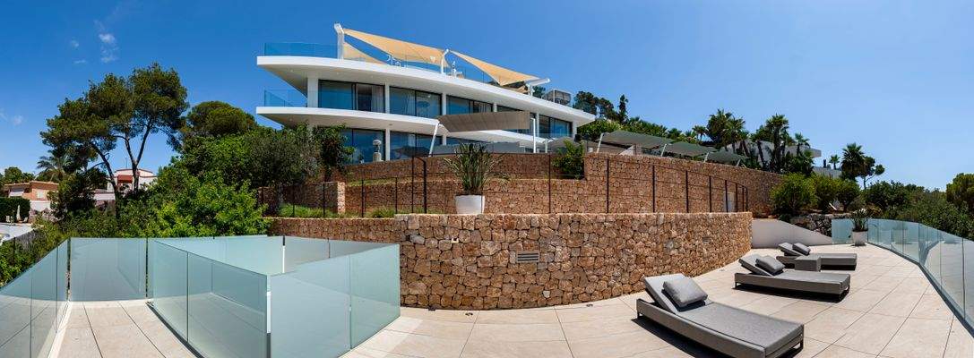 KPI1470- Luxury Villa for Sale-Noelle Politiek 