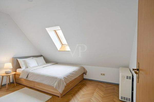 Schlafzimmer DG digital möbliert