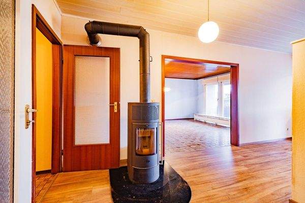 Essbereich mit Kamin