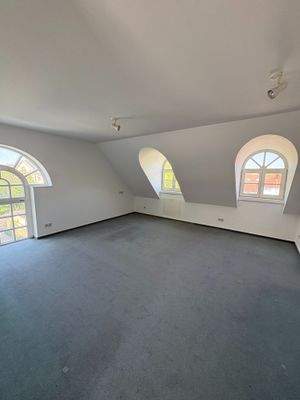 Wohn-und Schlafzimmer