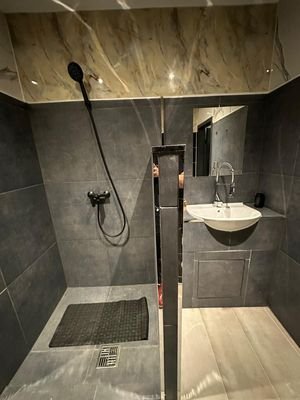 F2 Ausschnitt Duschbad II