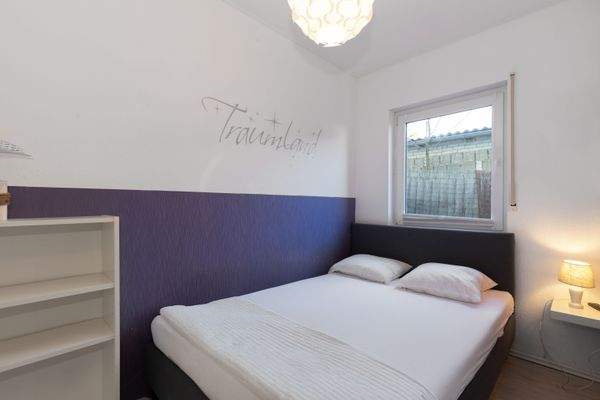 Das ruhige Schlafzimmer im Erdgeschoss