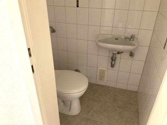 DC6BEE30-C318-48B6-8D2E-4CA6DAD6FBA8