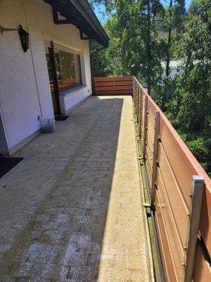 Balkon mit Blick ins Grüne