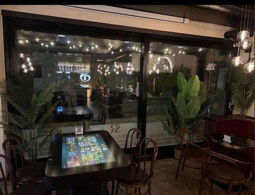 Eingangsbereich/Fensterfront