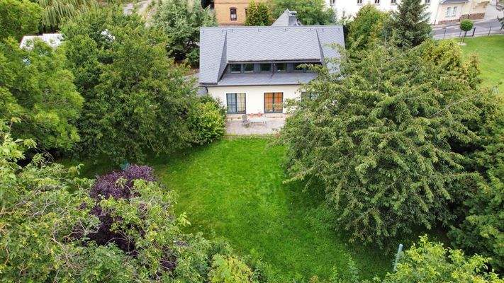 Hausansicht vom Garten