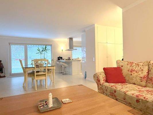 Wohnraum mit Essbereich 