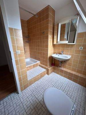 Beispiel Neuvermietung 1 Zi., DG.jpg