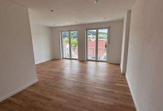 Elternschlafzimmer mit Balkon