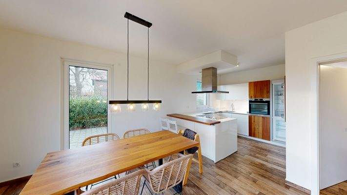 Essbereich mit Küche