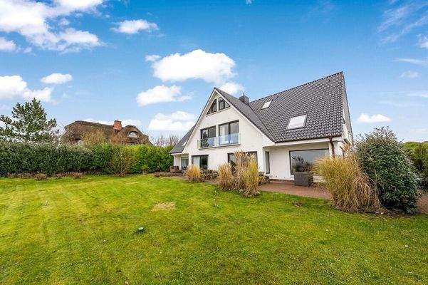 Großzügiger Gartenbereich 