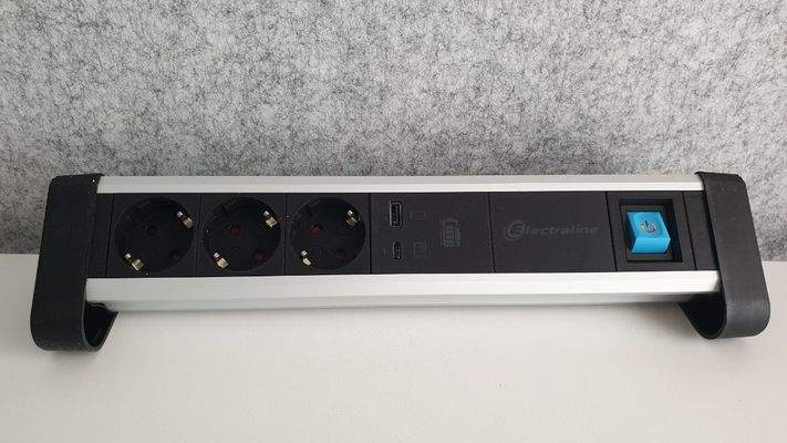 Energieleiste mit USB-Anschlüssen