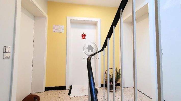 Treppenhaus - Bild 2 - Haus 1