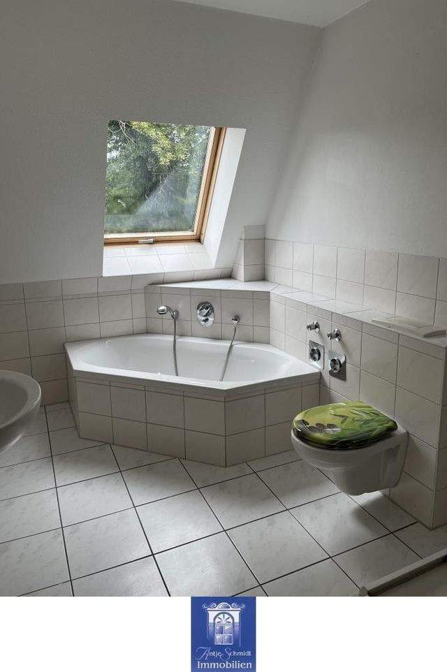 Himmlische Dachwohnung mit Tageslichtbad mit Wanne und Dusche! - Photo 5