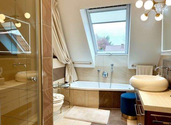 Badezimmer Ansicht 3 - (KI generiert)