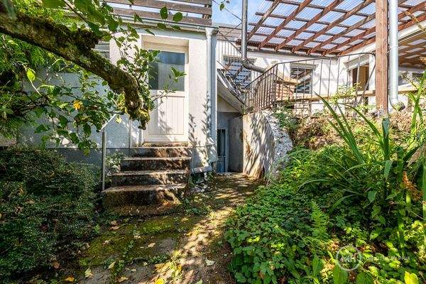 Verbindung zur Garage & in das Kellergeschoss