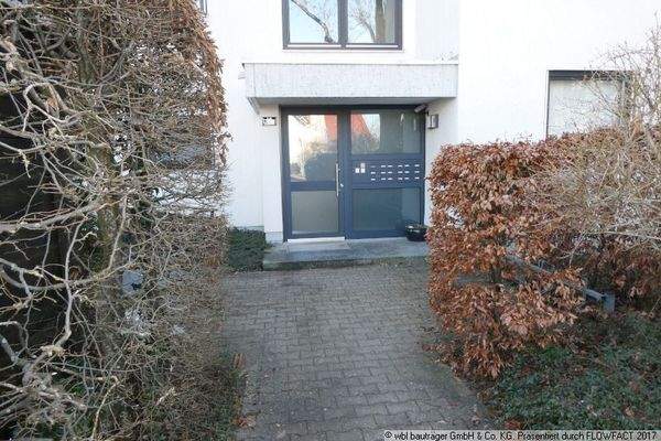 Neu gestalteter, repräsentativer Eingang