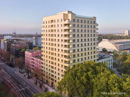 Luftperspektive gelbe Fassade: Mietobjekt Bonner Straße 168