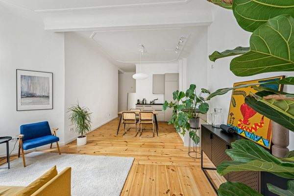 Wohnzimmer mit Wohnküche