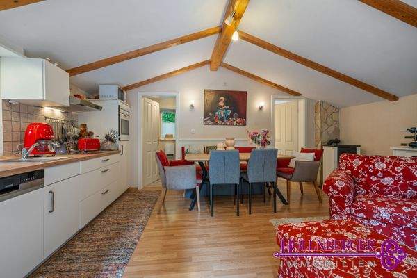 Gästehaus-Esszimmer 