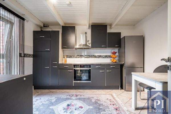 Schöne offene Einbauküche...