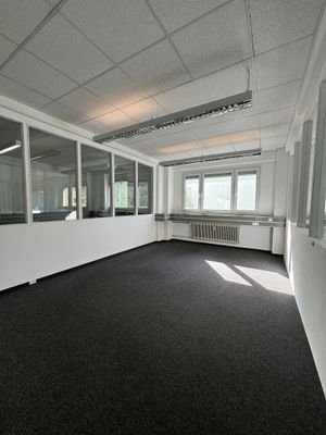 Büro 1-07