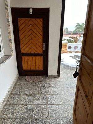 Eingang rechte Seite