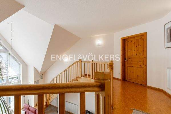 Der Treppenaufgang in das Dachgeschoss