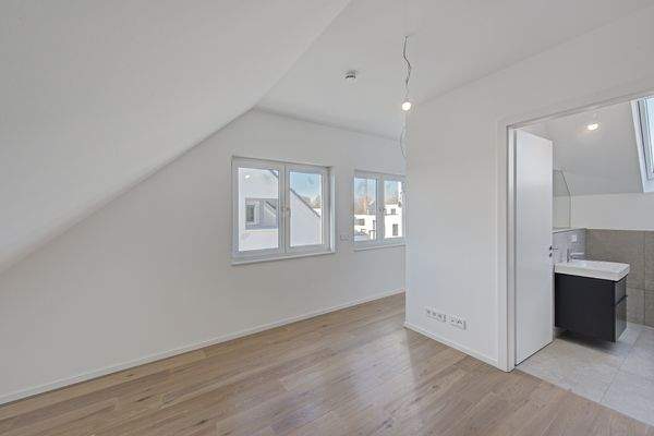 Schlafzimmer Dachgeschoss mit en-suite-Bad 